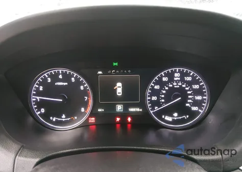 2015 Hyundai Genesis 3.8 z USA, uszkodzony, nr VIN KMHGN4JE5FU040038